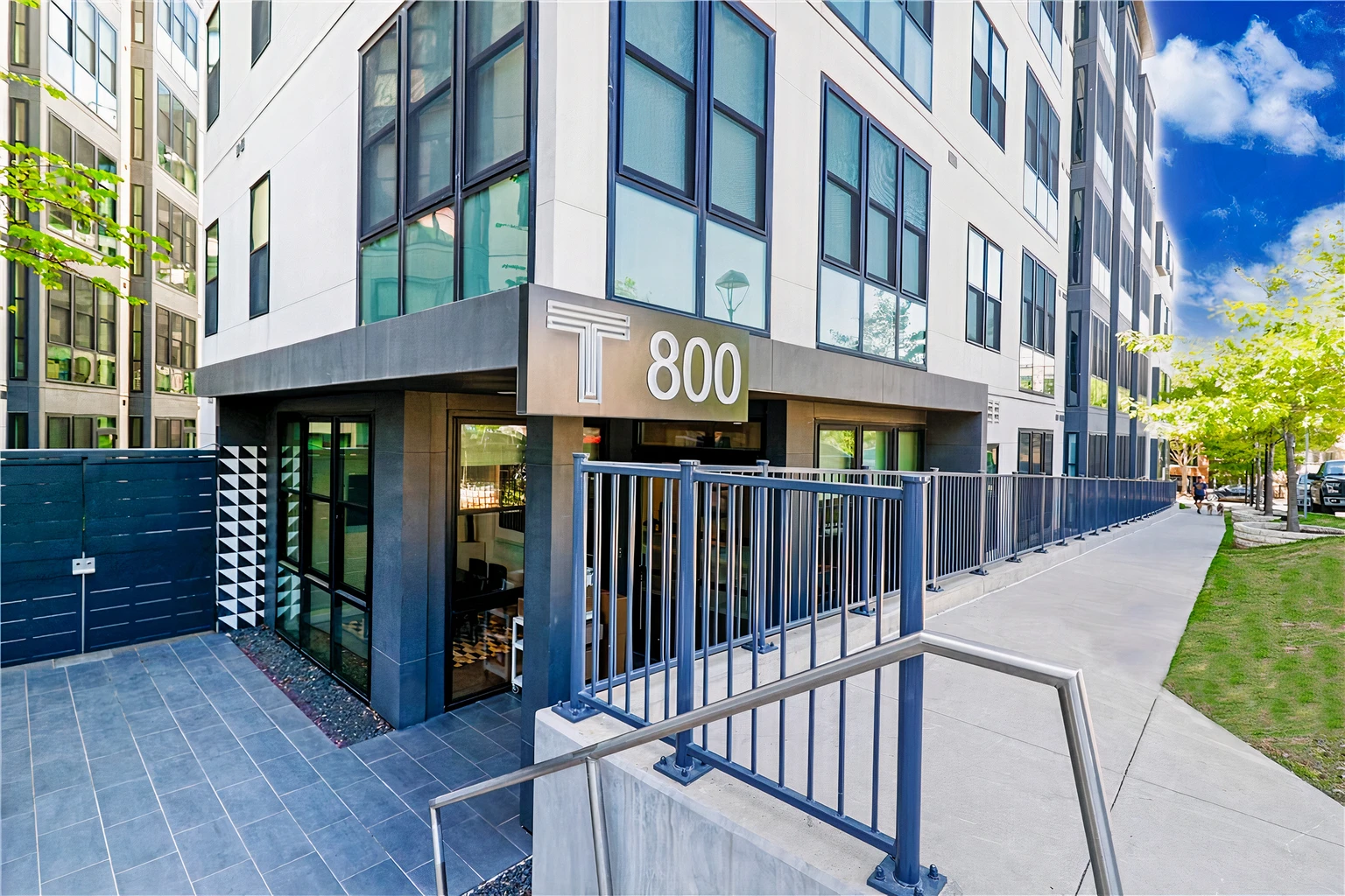 800 Embassy Drive Unit 202 - Austin, TX 78702